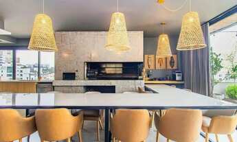 Imagem 6: *Cobertura Exclusiva com Vista Deslumbrante e Acabamentos Premium em Porto Alegre*