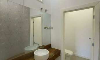 Imagem 6: Casa de Alto Padrão para Locação com 3 Suítes, Espaço Gourmet e Piscina Condomínio Exclus