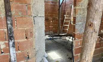 Imagem 6: Casa de 3 andades em fase de construção