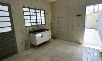 Imagem 2: Casa para venda com 2 quartos no bairro Santa Cândida - Bauru SP