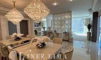 Imagem 7: Alto Padrão para Venda em Itapema, meia praia, 4 dormitórios, 4 suítes, 5 banheiros, 3 vag