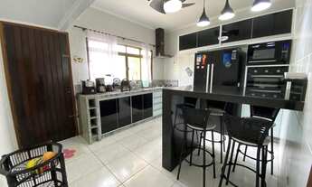 Imagem 5: Sobrado com Piscina no Jardim Imperador a 1.100 Metros da Praia