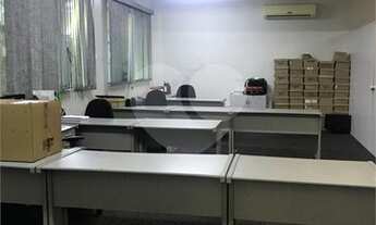 Imagem 5: Térrea para aluguel possui 600 metros quadrados com 4 quartos em Jardim - Santo André - SP