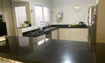 Imagem 4: Casa para venda tem 202 m² com 3 suítes em Vila Santana - Campinas - SP