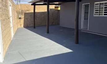 Imagem 2: Casa reformada com terreno amplo no Rita Vieira