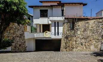 Imagem 2: Venda de sobrado em rua tranquila no Alto da Lapa SP São 4 suítes com amplos banheiros, ar