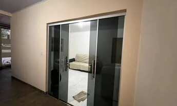 Imagem 4: Casa para venda possui 200 metros quadrados com 2 quartos em Maria Ortiz - Vitória - Espír