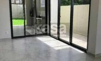 Imagem 4: Excelente casa com 4 suítes / 4 vagas no Condomínio Eurovile 2