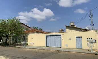 Imagem: Casa próximo a Av T-2 / Hiper Moreira /