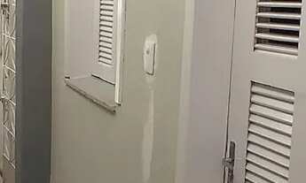 Imagem: ALUGO KITENET R$ 450,00