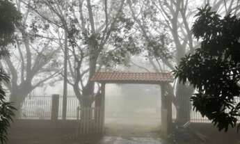 Imagem: Casa Chapada dos Guimarães flor de pequi