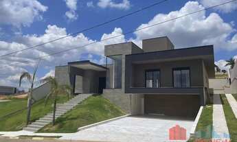 Imagem: Casa em condomínio Vila Lombarda em Valinhos/SP