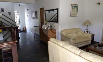 Imagem: Sobrado com 200 m² com 4 dormitórios sendo