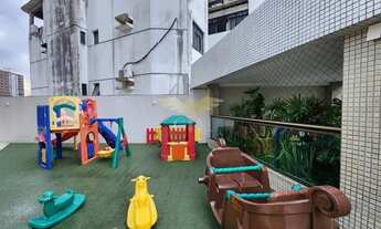 Imagem 6: Apartamento na Barra, distribuído em 171m² com 3 vagas de garagem