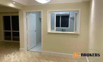 Imagem 3: Valor de Venda: R$ 800.000,00 - Condomínio: R$ 1.135,00 ? IPTU: R$ 15,08