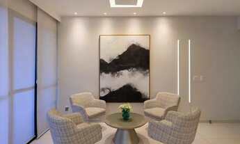 Imagem 2: Apartamento reformado, 3 quartos sendo 2 suítes, uma master com closet, próximo Colégio Ap