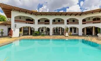 Imagem 2: Casa á venda na região da Granja Viana