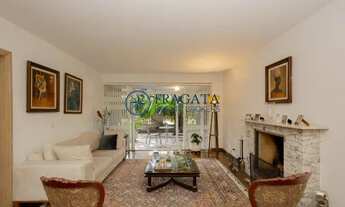 Imagem 2: Excelente casa em praça tranquila nos Jardins