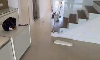 Imagem 2: Sobrado para aluguel possui 230 m² com 3 suítes em Tamboré - Santana de Parnaíba - SP