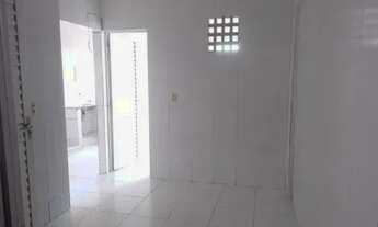 Imagem 2: Apartamento para aluguel em vila fechada com 40 metros quadrados com 2 quartos em Guamá