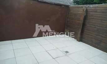 Imagem 6: Casa residencial com 4 dormitórios e 3 vagas no bairro Ecoville em Porto Alegre com 156m²