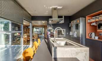 Imagem 6: Cobertura Horizontal semimobiliada com 167m² privativos, 3 dormitórios sendo 1 suíte e 2 v