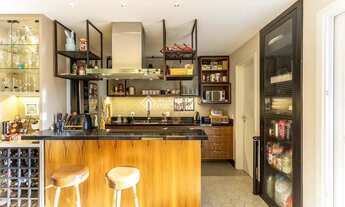 Imagem 5: Exclusividade e Conforto: Casa 155m² em Condomínio de Alto Padrão com Lareira e Churrasque