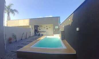 Imagem: Aluga-se linda casa com Piscina Itapoá