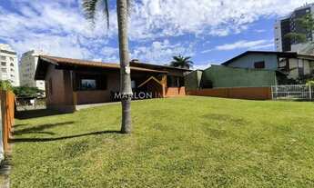 Imagem 2: Disponível somente FEVEREIRO - Casa 3 dorms com suíte e churrasqueira, junto a Lagoa do Vi