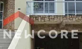 Imagem: Casa de condomínio em Rua Helena Reis Gomes