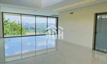 Imagem 6: Imóvel Luxuoso à Venda - Perfeito para Quem Busca Conforto e Sofisticação