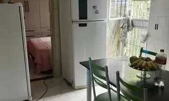 Imagem 5: Imóvel para venda tem 300 metros quadrados com 1 quarto em Miguel Couto - Nova Iguaçu - RJ