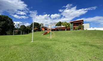 Imagem 4: Chácara Completa a 10 Min da Cidade: 2.000m², Piscina, Campo e Poço Artesiano