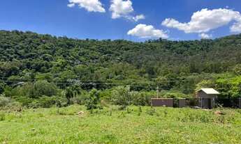 Imagem 6: Lote com Portaria e Infraestrutura de Água