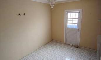 Imagem 2: Casa Duplex à Venda - Antonio Bezerra