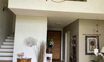 Imagem 3: Casa de condomínio sobrado para venda tem 900 metros quadrados com 3 quartos