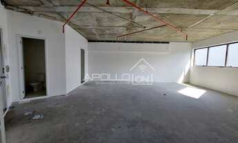 Imagem: Ampla sala comercial no Valongo com 2 lavabos