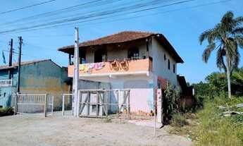 Imagem 2: Oportunidade!!! Excelente residência no centro de Balneário Barra do Sul!