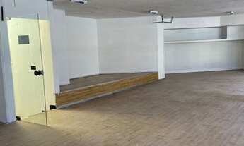 Imagem 5: Casa para aluguel e venda com 800 metros quadrados com 3 quartos