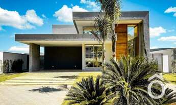 Imagem 4: Casa de condomínio para venda tem 254 metros quadrados com 4 quartos