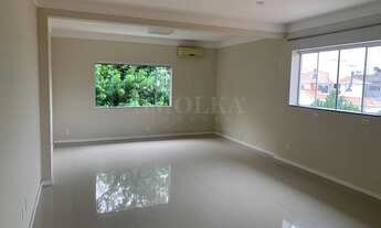 Imagem 5: Casa para venda tem 650 metros quadrados com 6 quartos em Jurerê - Florianópolis - SC