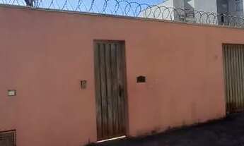 Imagem 6: Casa a venda no bairro Rochedo