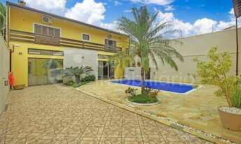 Imagem 2: CASA com piscina e 4 quartos em Peruíbe, no bairro Estancia Balnearia Convento Velho