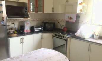 Imagem 4: Baixou 200mil! Sobrado em excelente localização para venda tem 250m² com 3 quartos em Vila