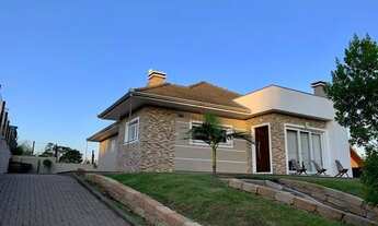 Imagem: Casa no bairro Vale das Colinas em Gramado!