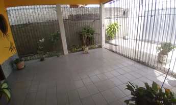 Imagem 2: Casa para aluguel tem 190 metros quadrados com 3 quartos em Lagoa Nova - Natal - RN