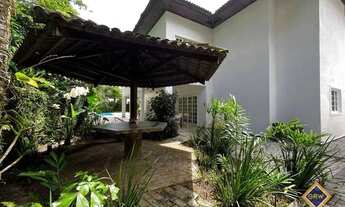 Imagem 2: Casa com piscina e 343m de área útil à venda na Riviera