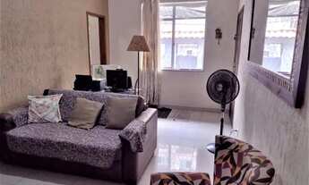 Imagem 2: Localização Incontestável! Casa Linear, junto a comércio e condução, possibilid