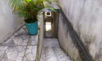 Imagem 2: Casa para venda possui 163 metros quadrados com 1 quarto em Jardim Zaira - Mauá - SP