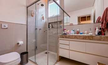 Imagem 6: Casa de condomínio sobrado para venda tem 342 metros quadrados com 3 quartos